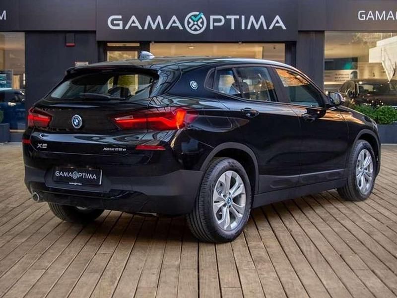 Käytetty BMW X2 Comfort Edition 220 HP (161 kW) 2023 Musta Katumaasturi