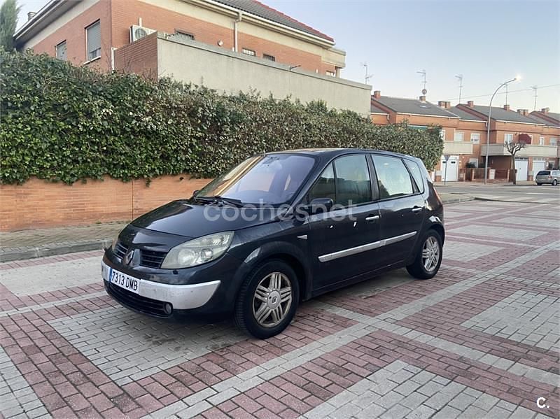 Usado Renault Scénic II Dynamique 120 CV (88 kW) 2005 Negro Monovolumen