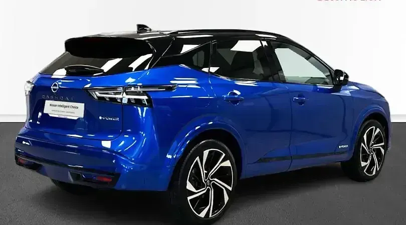 Usado Nissan Qashqai Premium Edition 190 CV (139 kW) 2024 Magnetic blue black SUV