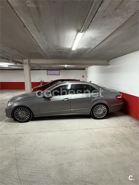 Usado Mercedes E300 Elegance 231 CV (169 kW) 2012 Gris / plata Berlina