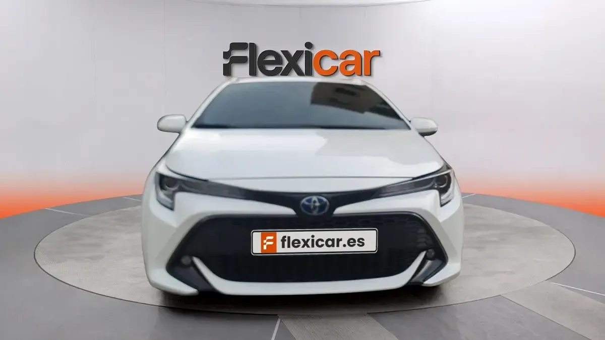 Usado Toyota Corolla Sport 122 CV (89 kW) 2021 Blanco Familiar