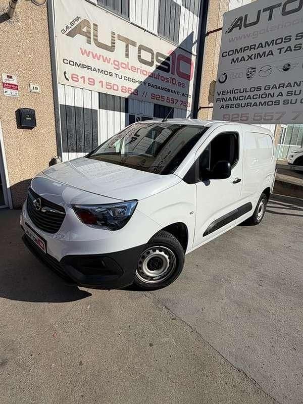 Usado Opel Combo 2022 Blanco Monovolumen