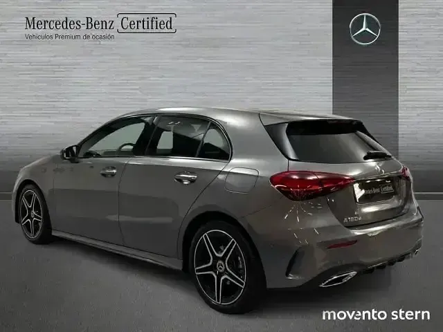 Usado Mercedes A180 Advanced 116 CV (85 kW) 2025 Gris Utilitario
