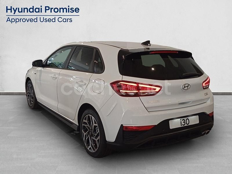 Nuevo Hyundai i30 N Line 96 CV (70 kW) 2025 Blanco Berlina