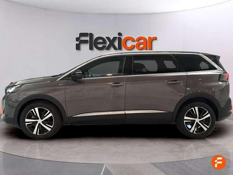 Usado Peugeot 5008 GT 131 CV (96 kW) 2021 Gris SUV