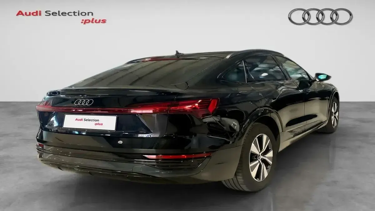 Usado Audi e-tron Sportback Advanced Plus 250 kW (340 CV) 2023 Negro SUV