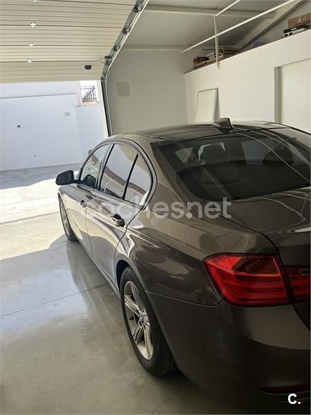 Usado BMW 320 Efficient Dynamics 163 CV (119 kW) 2014 Marrón Berlina