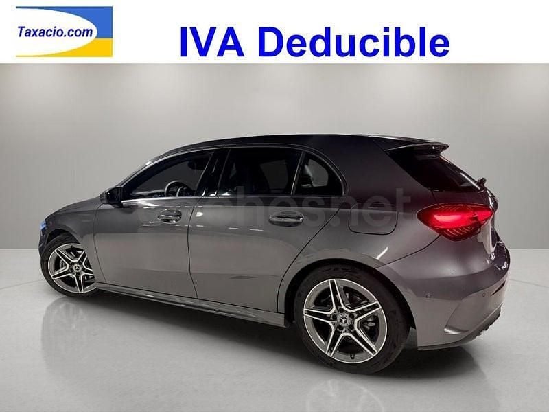Usado Mercedes A180 136 CV (100 kW) 2025 Gris / plata Berlina