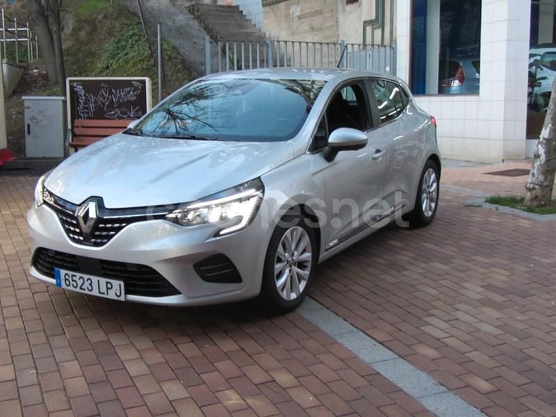 Usado Renault Clio V Zen 90 CV (66 kW) 2021 Gris / plata Berlina