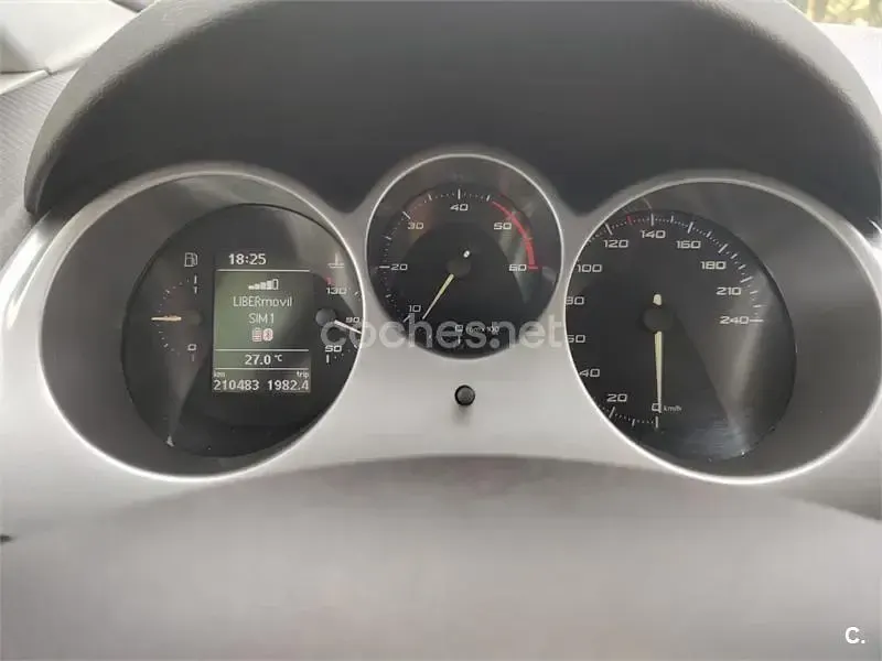 Usado Seat Altea XL Style 140 CV (102 kW) 2010 Negro Monovolumen