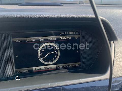 Usado Mercedes C200 Avantgarde 136 CV (100 kW) 2013 Negro Familiar