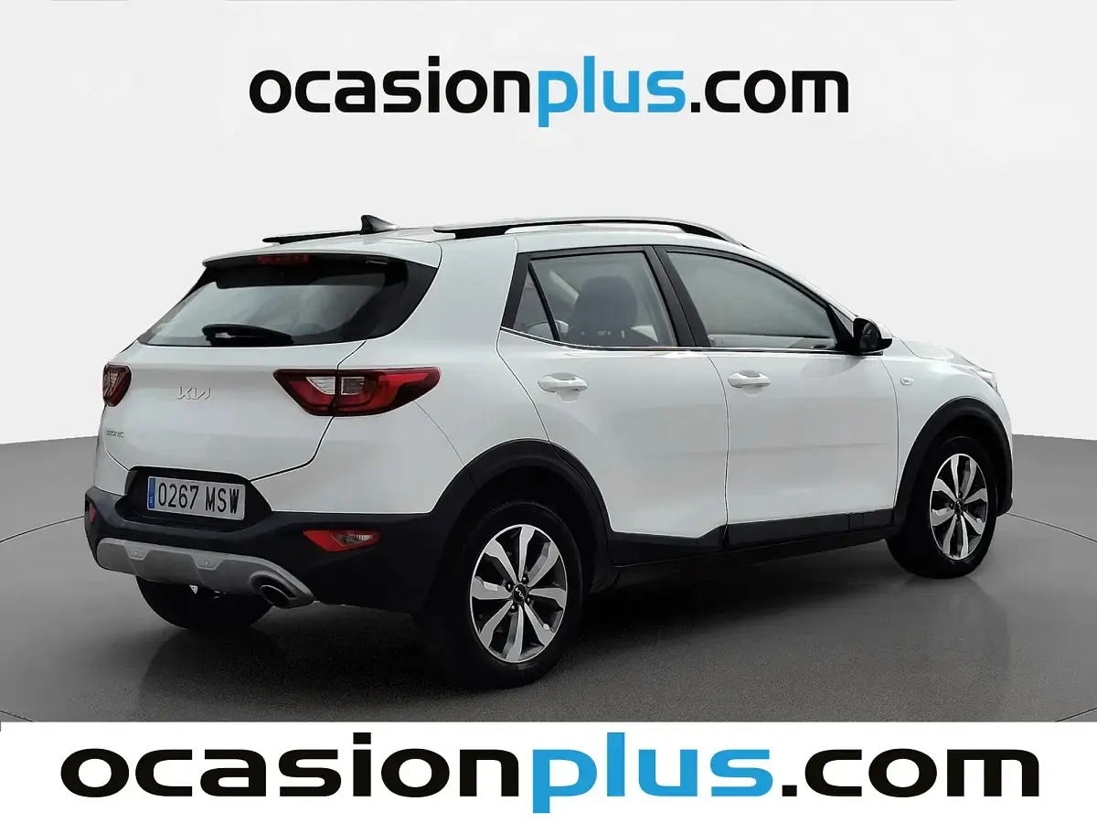 Usado Kia Stonic 101 CV (74 kW) 2024 Blanco SUV