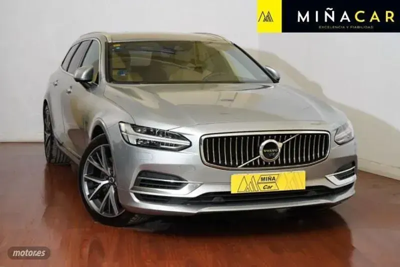 Usado Volvo V90 Inscription 320 CV (235 kW) 2017 Plateado Familiar