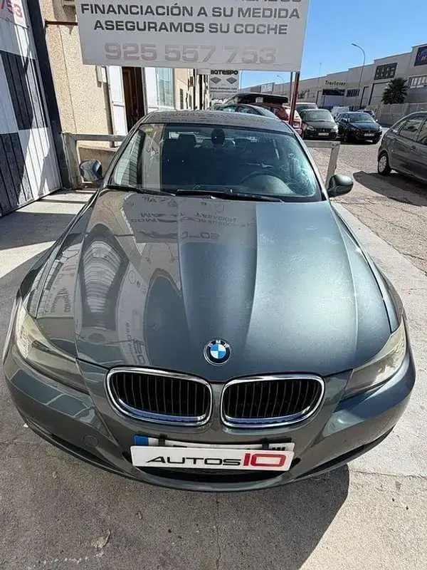 Usado BMW 318 143 CV (105 kW) 2009 Verde Berlina