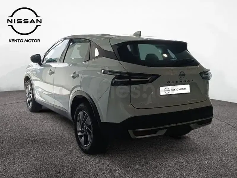 Usado Nissan Qashqai Acenta 158 CV (116 kW) 2026 Blanco SUV