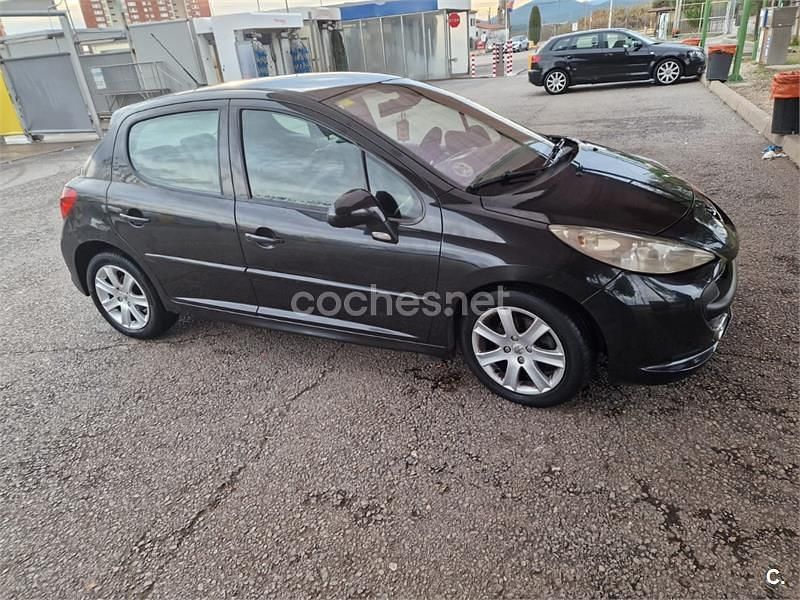 Usado Peugeot 207 Sport 110 CV (80 kW) 2007 Negro Berlina