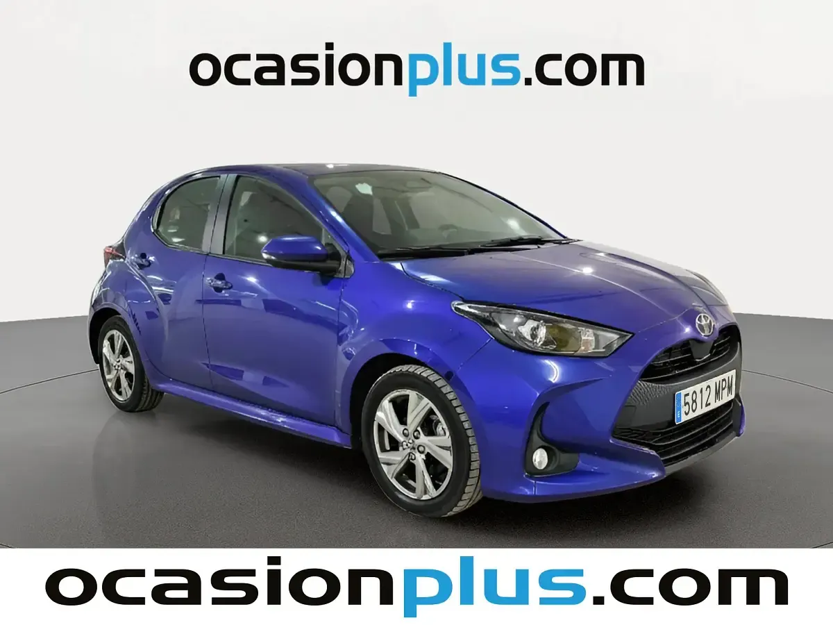 Usado Toyota Yaris Active 116 CV (85 kW) 2024 Azul Utilitario