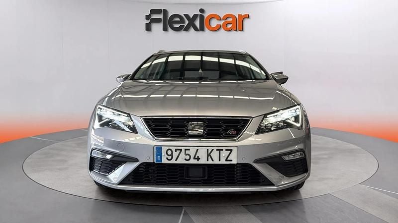 Usado Seat Leon ST FR 150 CV (110 kW) 2019 Gris Familiar