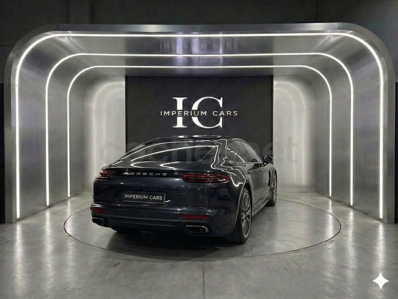 Begagnad Porsche Panamera 4 353 HK (259 kW) 2024 Svart Sedan