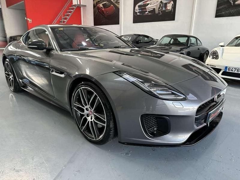 Usado Jaguar F-Type R-Dynamic 300 CV (220 kW) 2018 Gris Coupe
