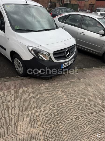 Blanco Usado 2021 Mercedes Citan 109 Familiar | 9500 € (Buen precio) - Imagen 1/3