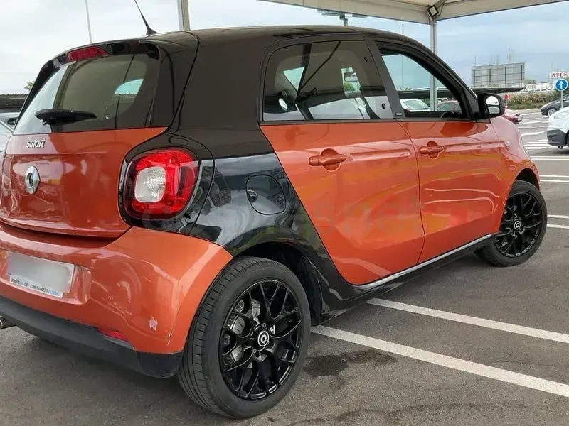 Usado Smart ForFour 90 CV (66 kW) 2018 Naranja Utilitario