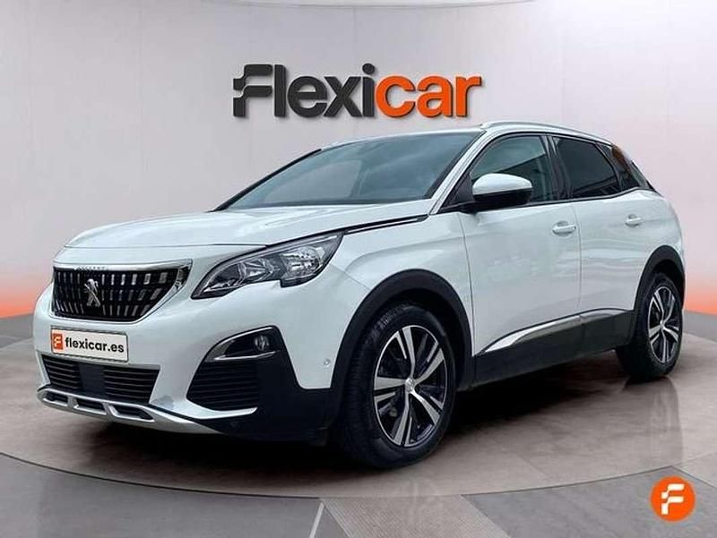 Usado Peugeot 3008 Allure 131 CV (96 kW) 2019 Blanco SUV