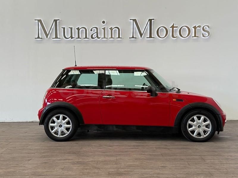 Usado Mini ONE 90 CV (66 kW) 2004 Rojo Utilitario