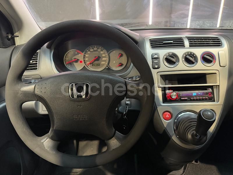 Usado Honda Civic S 100 CV (73 kW) 2004 Gris / plata Berlina