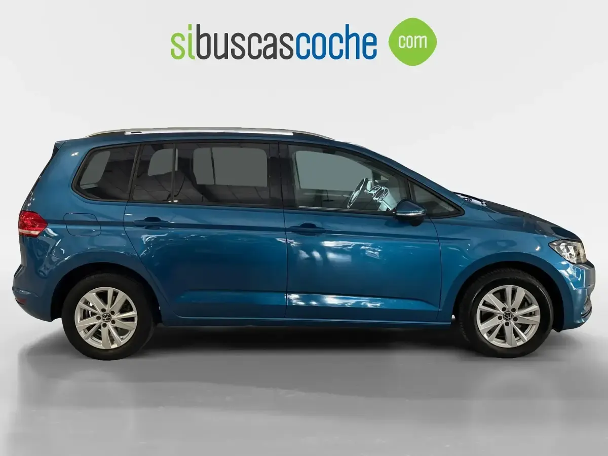 Usado VW Touran Advance 150 CV (110 kW) 2021 Azul Monovolumen