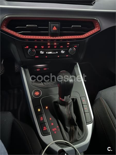 Usado Seat Arona FR 110 CV (80 kW) 2022 Azul SUV