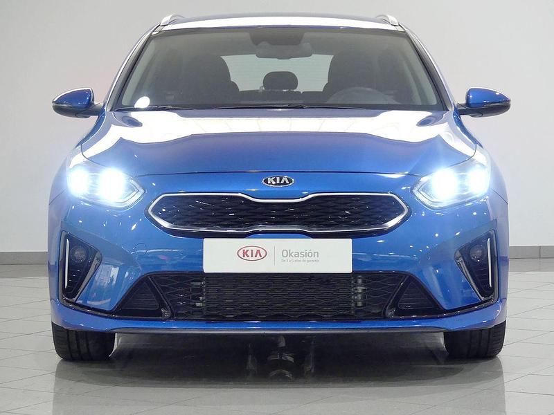 Usado Kia Ceed 141 CV (103 kW) 2022 Azul Utilitario
