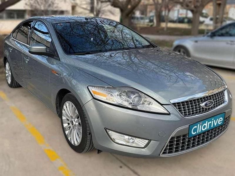 Usado Ford Mondeo Titanium 140 CV (102 kW) 2009 Gris Familiar