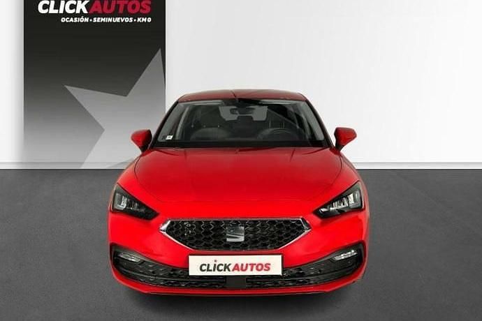 Usado Seat Leon Style 130 CV (95 kW) 2024 Negro