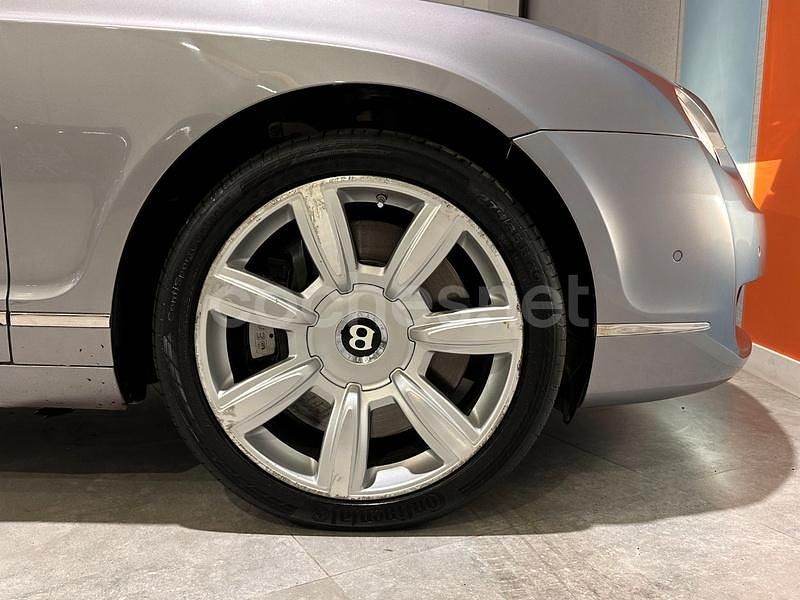 Usado Bentley Continental Flying Spur 552 CV (405 kW) 2008 Gris / plata Berlina