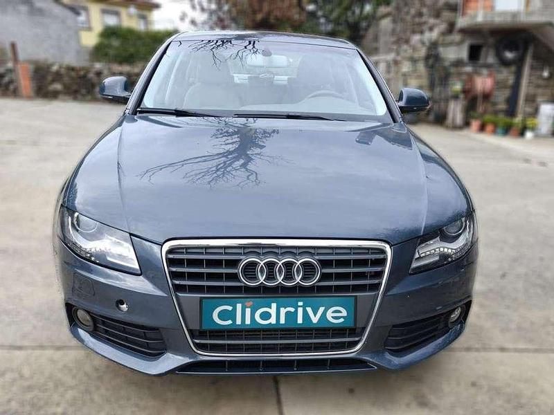 Usado Audi A4 Premium 140 CV (102 kW) 2008 Gris Berlina