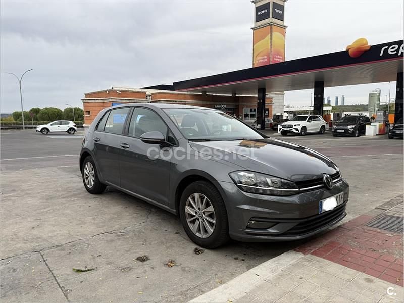 Gris / plata Usado 2019 VW Golf VII Berlina | 13.900 € (Buen precio) - Imagen 1/4