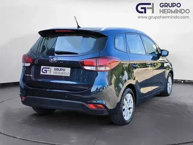 Usado Kia Carens 135 CV (99 kW) 2018 Azul Monovolumen