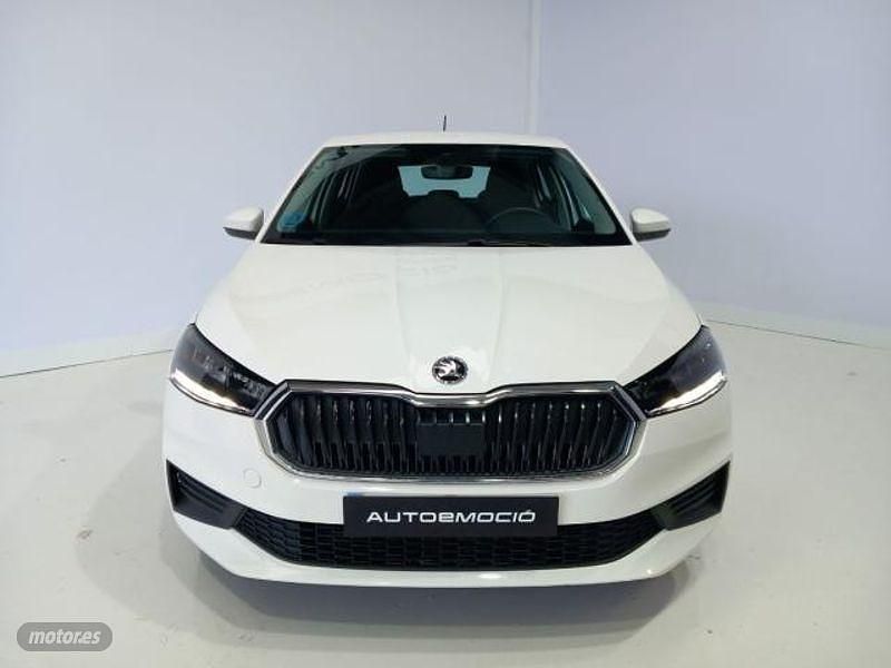 Usado Skoda Fabia Ambition 95 CV (69 kW) 2022 Blanco Utilitario