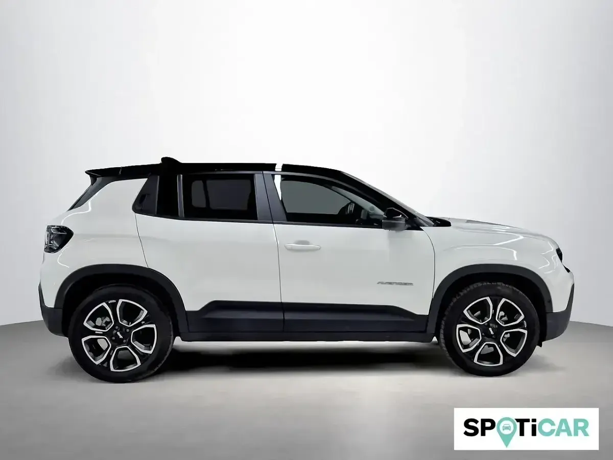 Usado Jeep Avenger Summit 101 HP (74 kW) 2025 Branco SUV