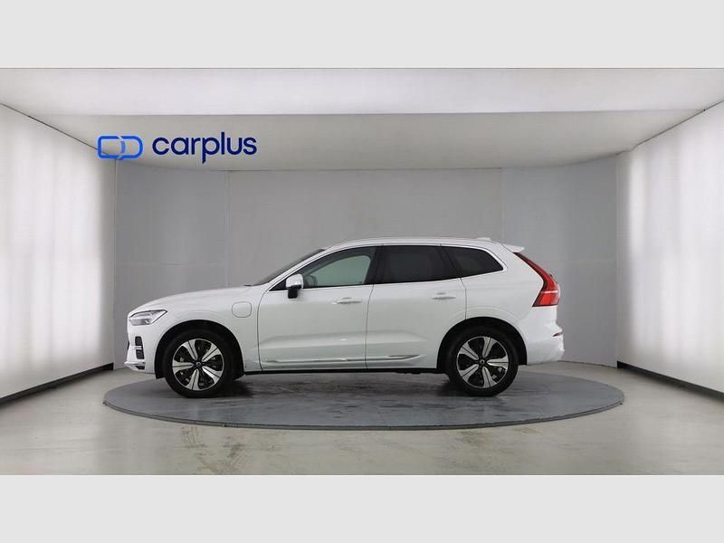 Usado Volvo XC60 Plus 350 CV (257 kW) 2023 Crystal white metalizado SUV