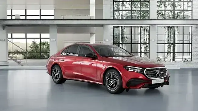 Nuevo Mercedes E300 312 CV (229 kW) 2026 Rojo Berlina