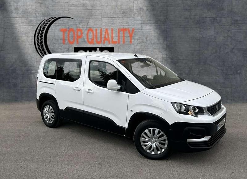 Usado Peugeot Rifter Active 102 CV (75 kW) 2021 Blanco Monovolumen