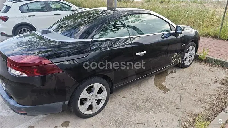 Usado Renault Mégane Cabriolet Dynamique 110 CV (80 kW) 2011 Negro Descapotable