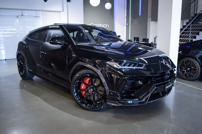 Negro Usado 2023 Lamborghini Urus SUV | 390.900 € - Imagen 1/4