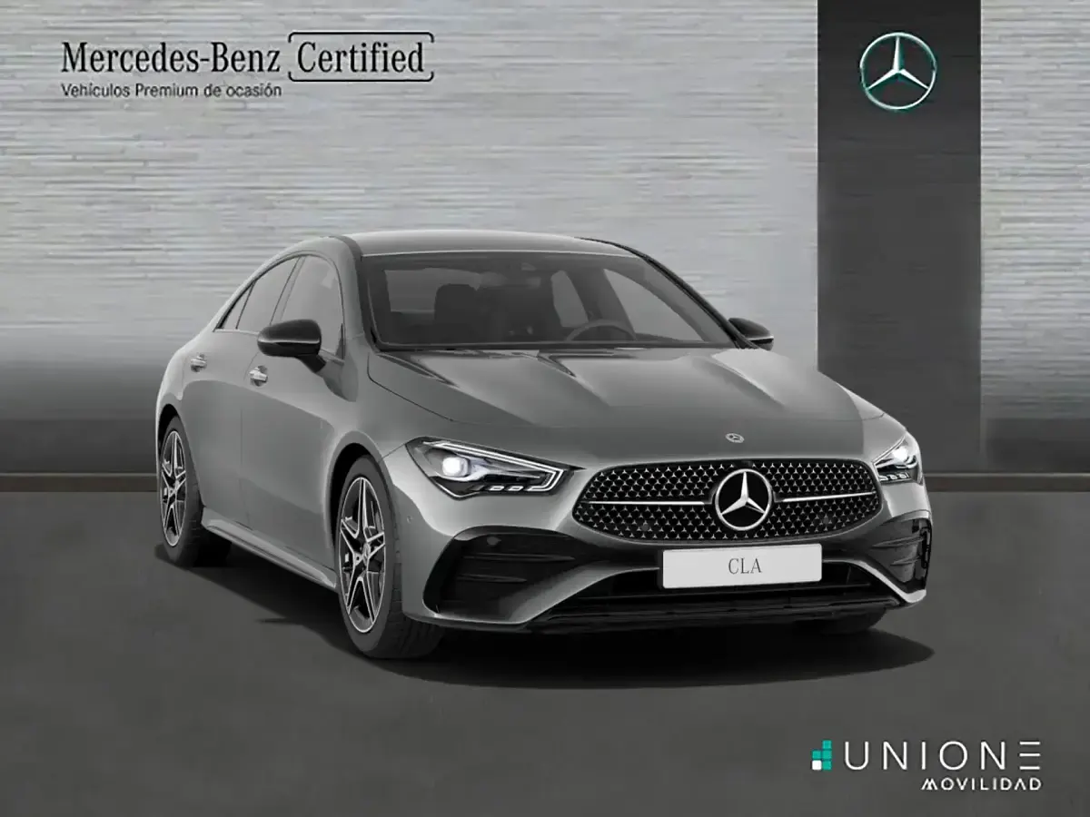Usado Mercedes CLA220 190 CV (139 kW) 2025 Gris Berlina