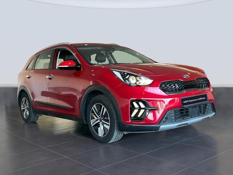 Usado Kia Niro 141 CV (103 kW) 2021 Rojo SUV