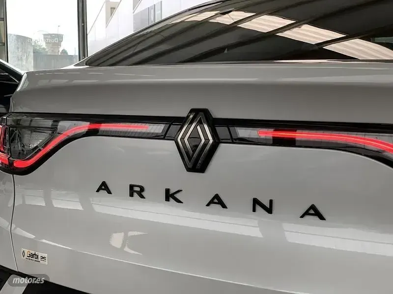 Usado Renault Arkana 2024 Blanco SUV