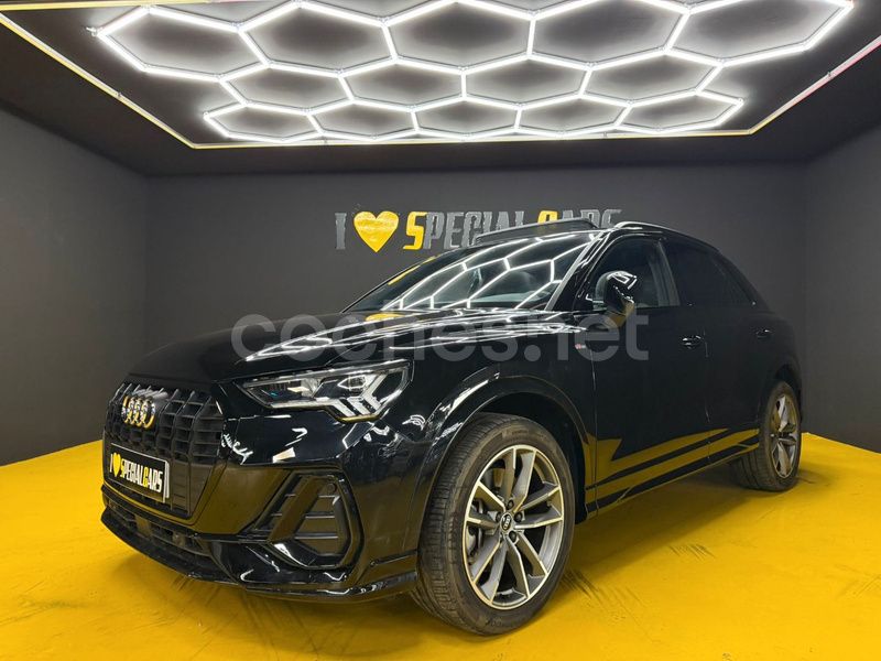 Usado Audi Q3 Ambiente 200 CV (147 kW) 2021 Negro SUV