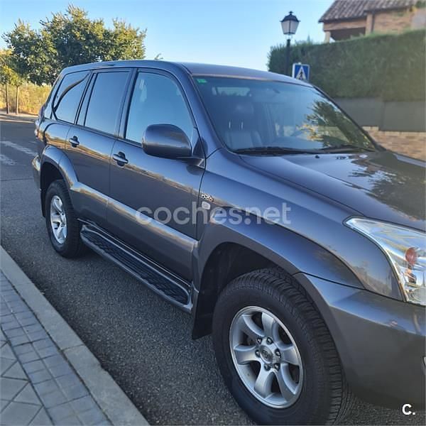 Usado Toyota Land Cruiser 163 CV (119 kW) 2005 Gris / plata SUV